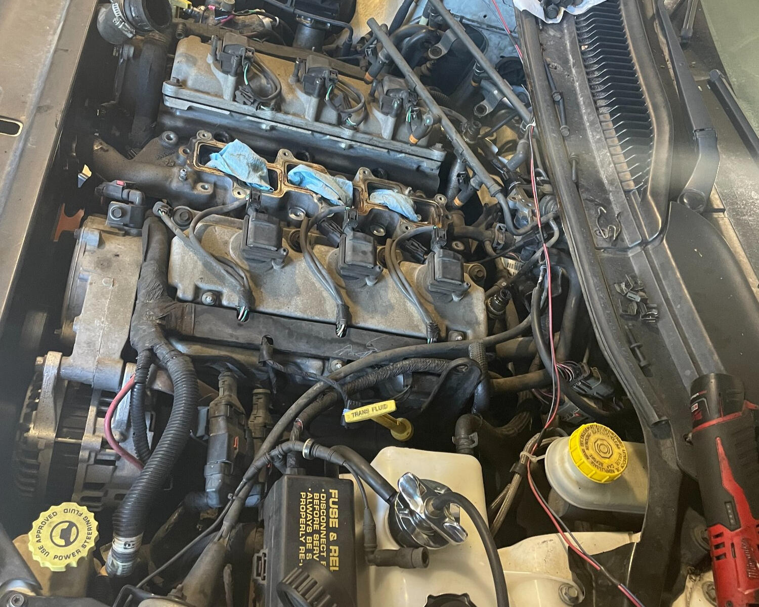 Engine troubleshoot and service